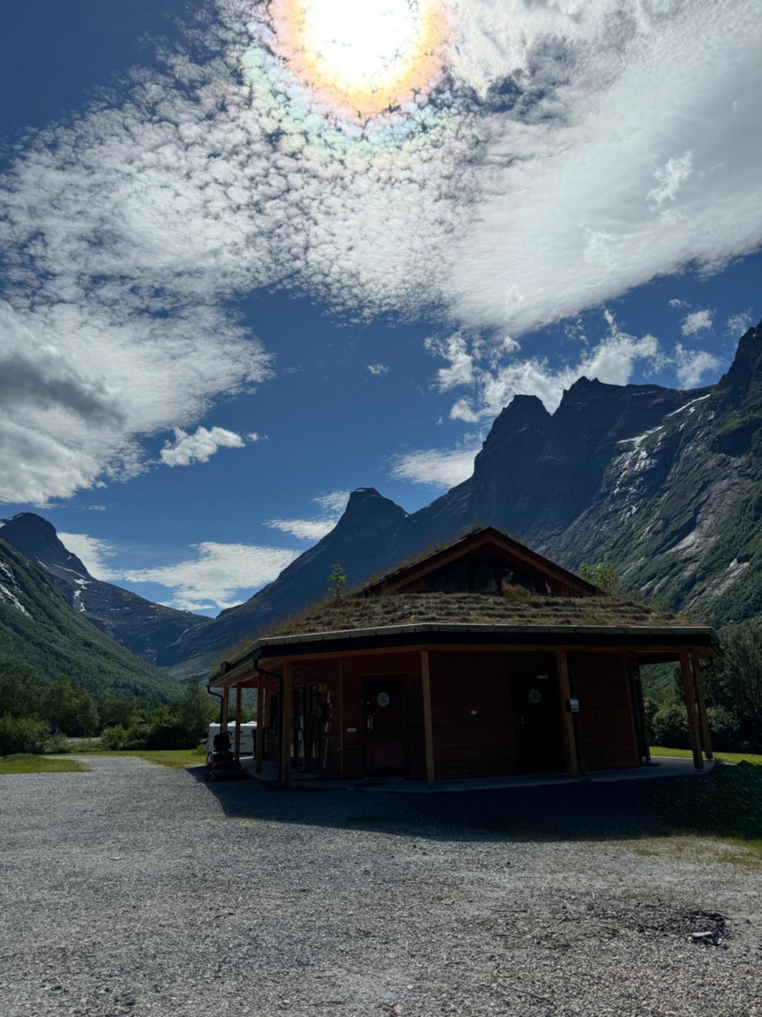 Trollstigen Camping And Gjestegard Åndalsnes エクステリア 写真