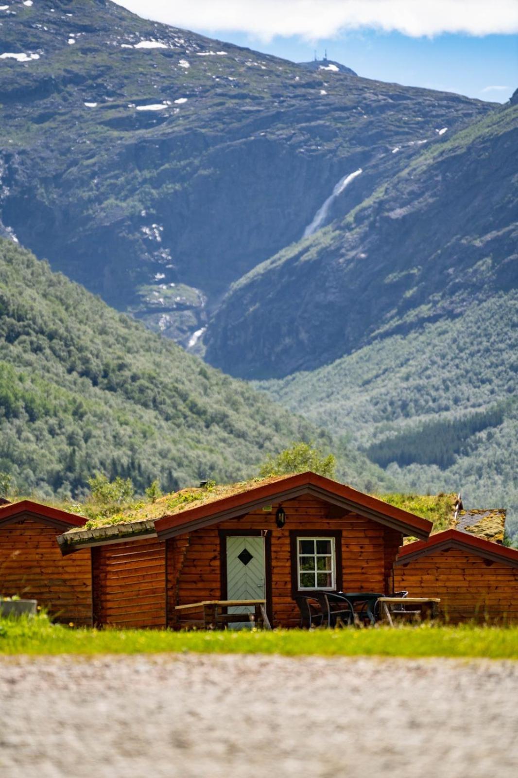Trollstigen Camping And Gjestegard Åndalsnes エクステリア 写真
